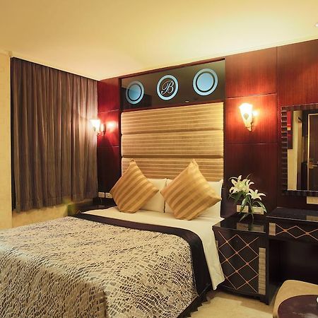 Best Love Boutique Hotel Тайбэй Экстерьер фото