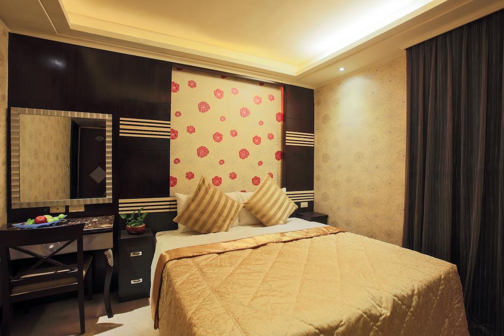 Best Love Boutique Hotel Тайбэй Экстерьер фото