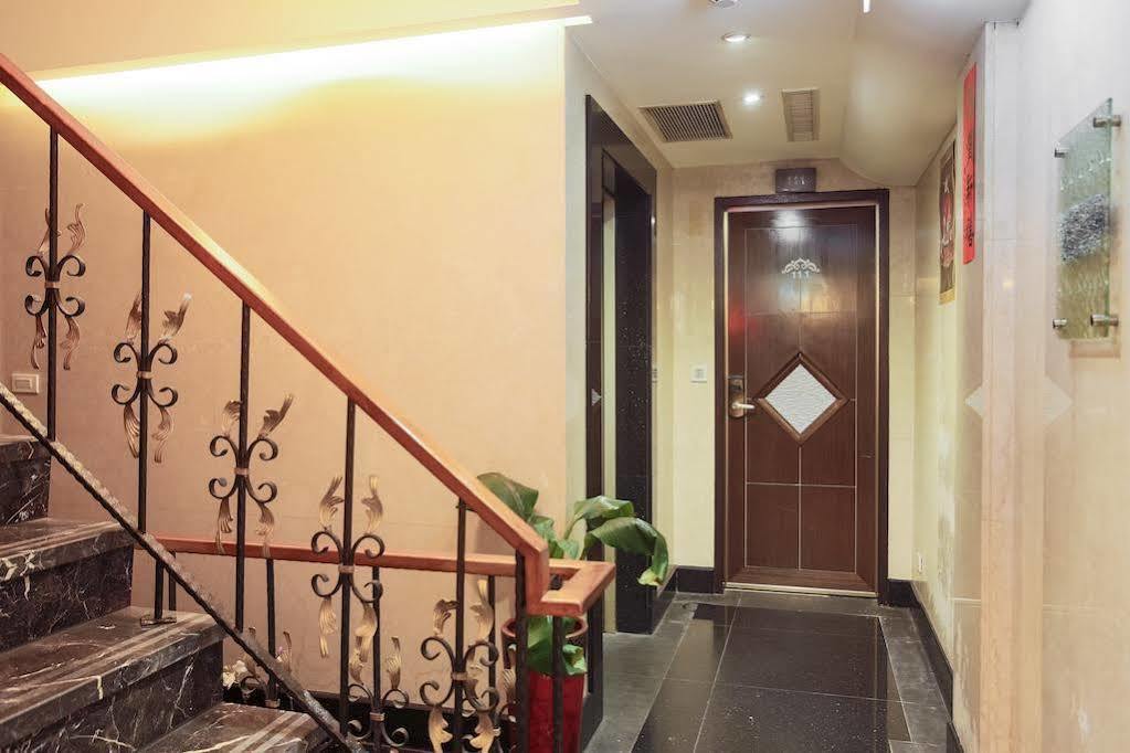 Best Love Boutique Hotel Тайбэй Экстерьер фото